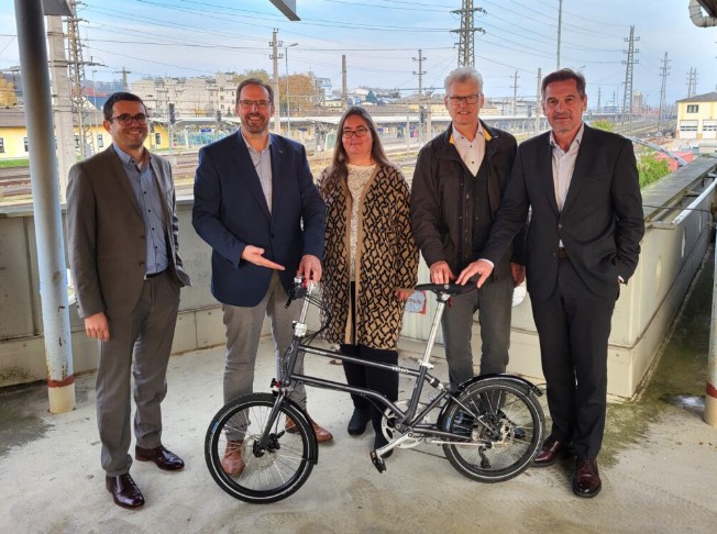 Zusammenarbeit mit dem neuen Mobilitätslabor „AmWy.mobility“ startet.